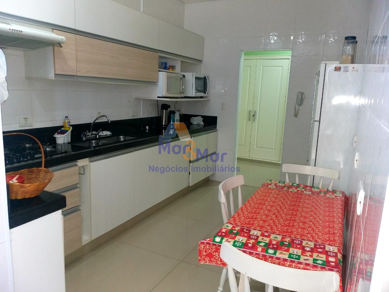 Apartamento-4-dormitorios-Pitangueiras