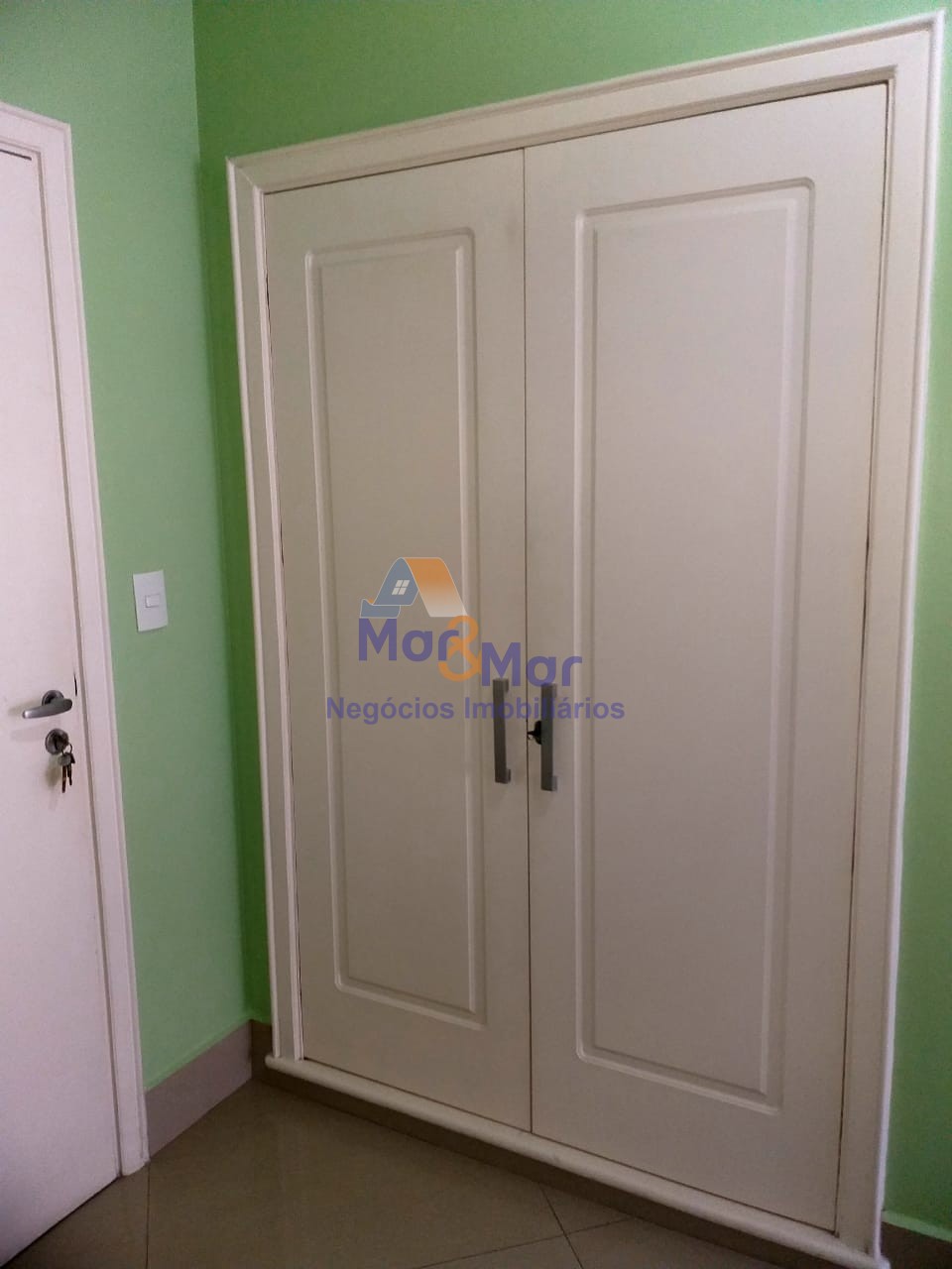 Apartamento-4-dormitorios-Pitangueiras