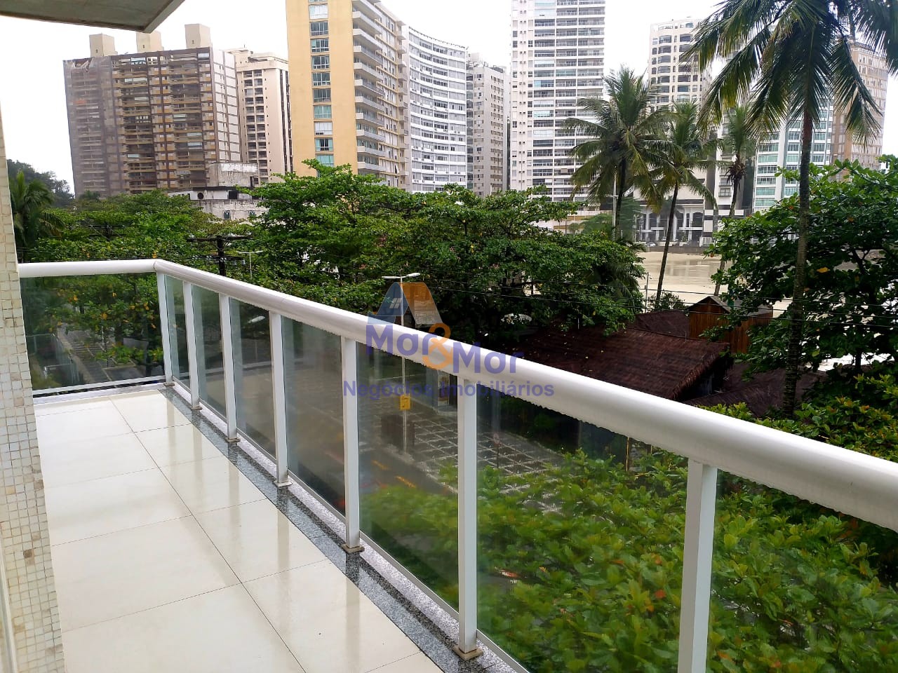 Apartamento-4-dormitorios-Pitangueiras