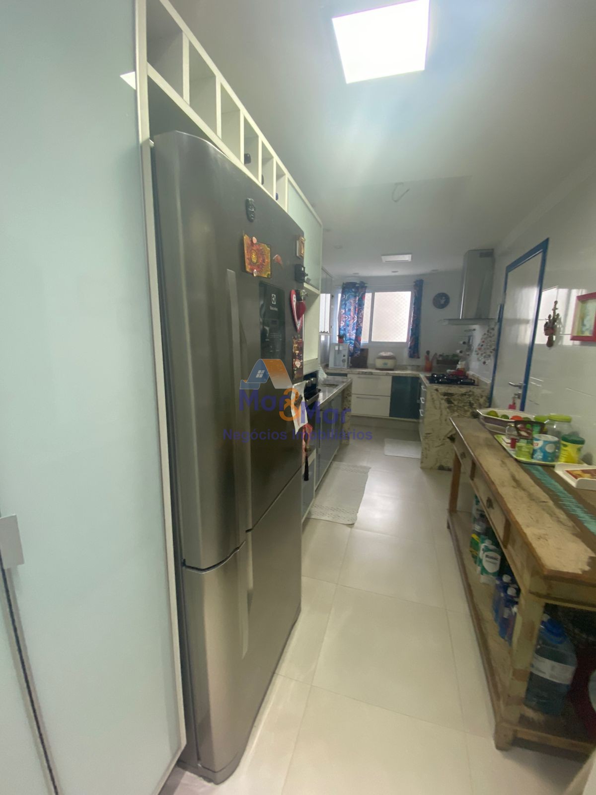 Apartamento na Praia das Pitangueiras, Guarujá - SP
