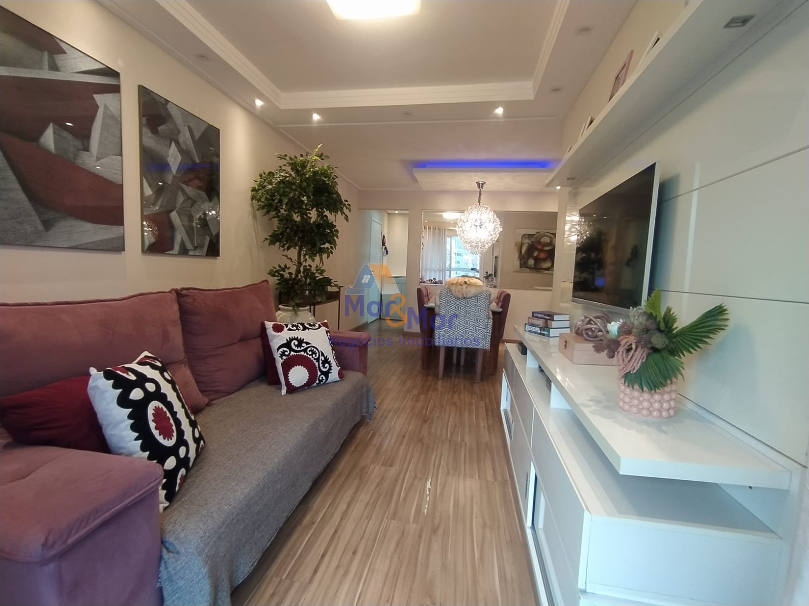 Apartamento na Praia das Astúrias, Guarujá - SP