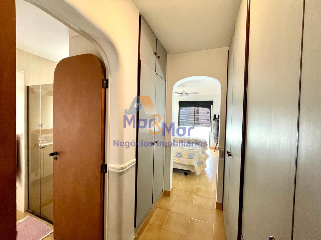 Apartamento na Praia das Pitangueiras, Guarujá - SP