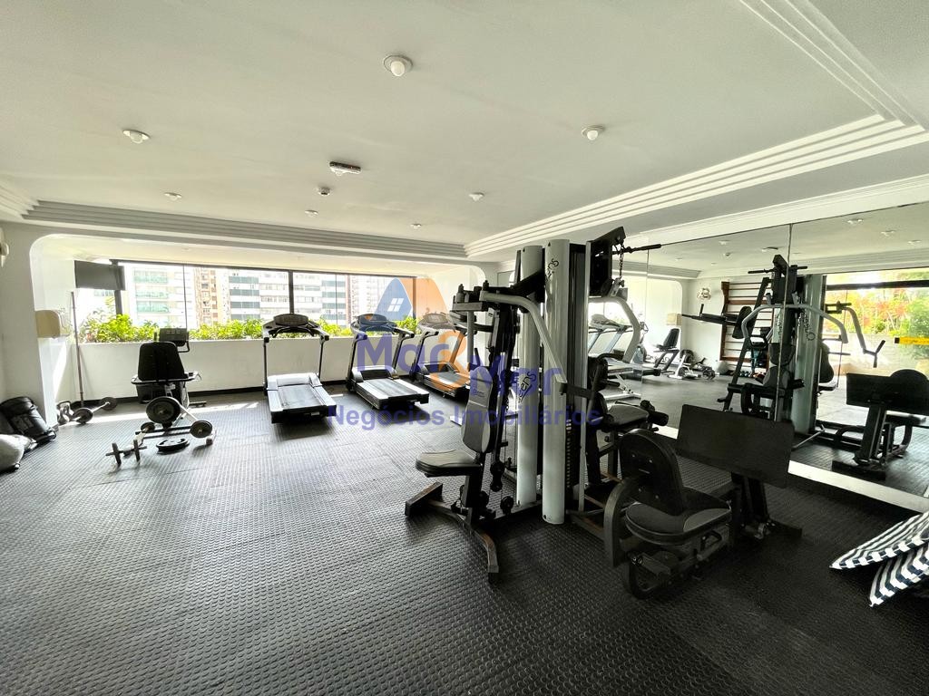 Apartamento na Praia das Pitangueiras, Guarujá - SP
