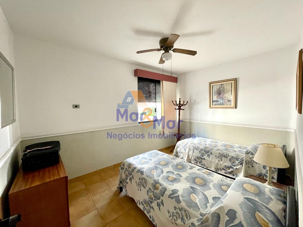 Apartamento na Praia das Pitangueiras, Guarujá - SP