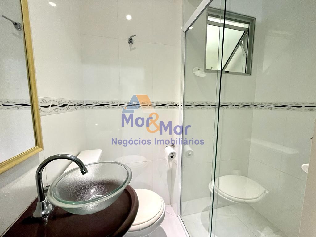 Apartamento na Praia das Pitangueiras, Guarujá - SP