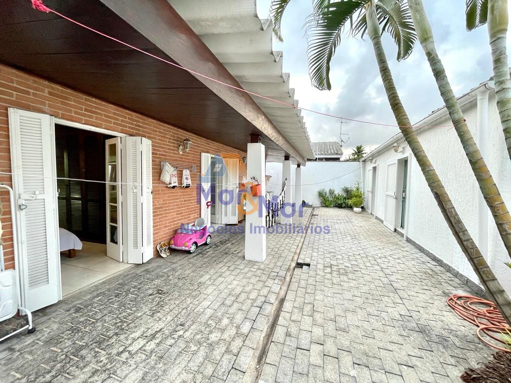 Casa em alvenaria GUARUJÁ - SP