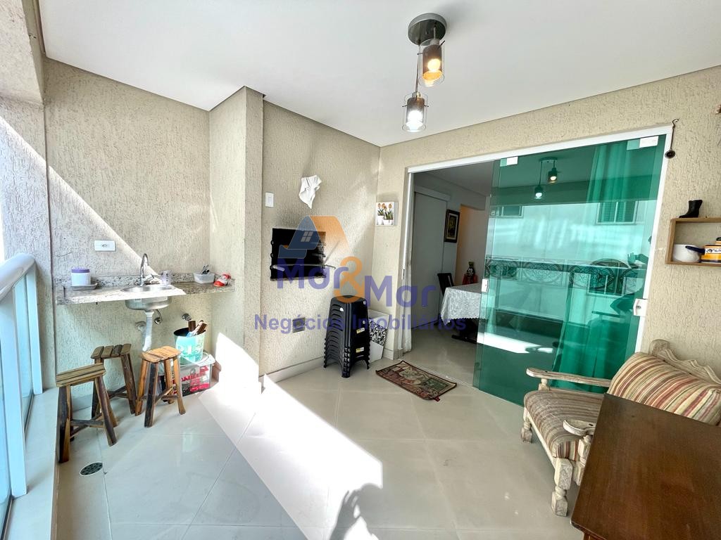 Apartamento na Praia das Pitangueiras, Guarujá - SP
