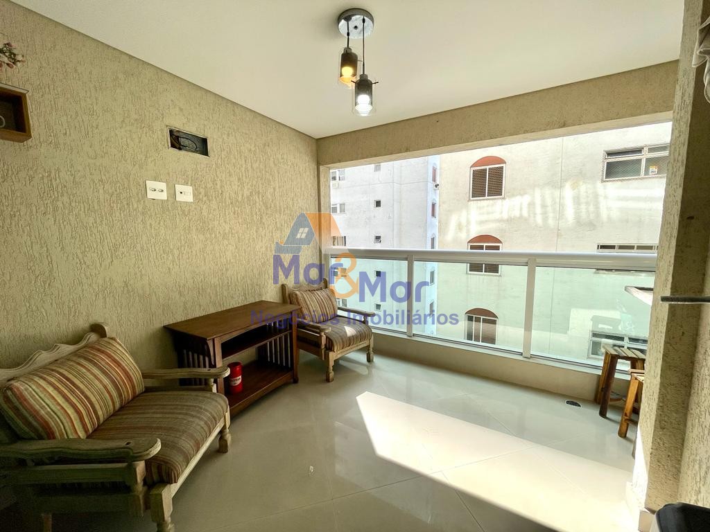 Apartamento na Praia das Pitangueiras, Guarujá - SP