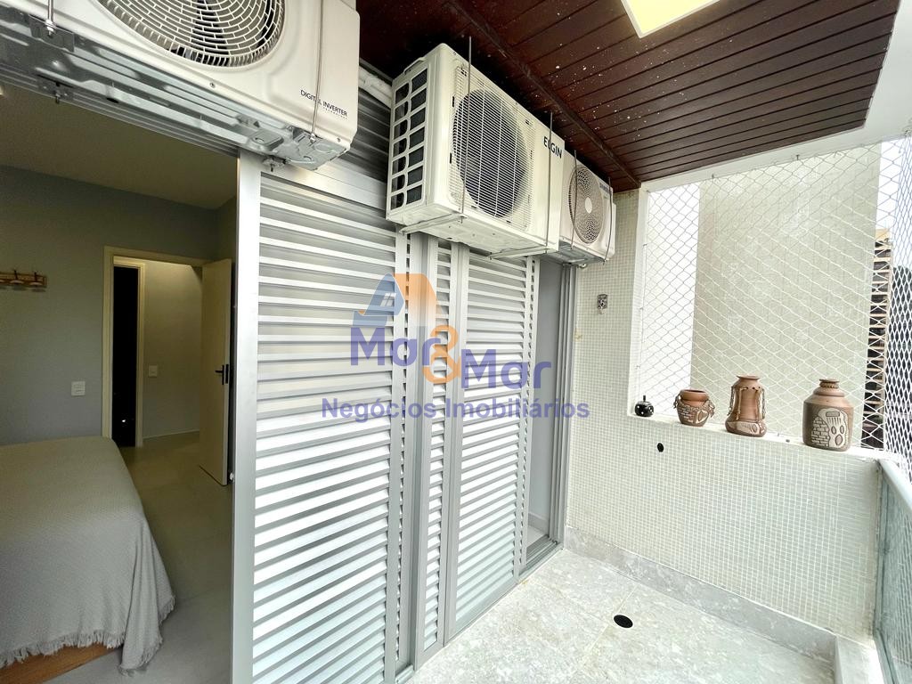 Apartamento na Praia das Pitangueiras, Guarujá - SP