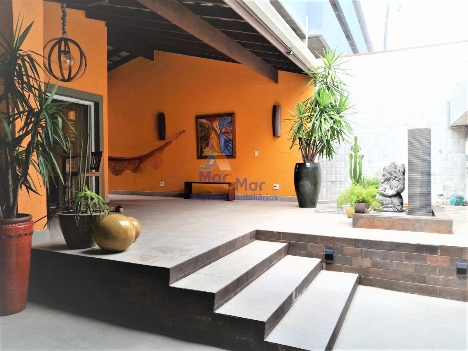 Casa em alvenaria GUARUJÁ - SP
