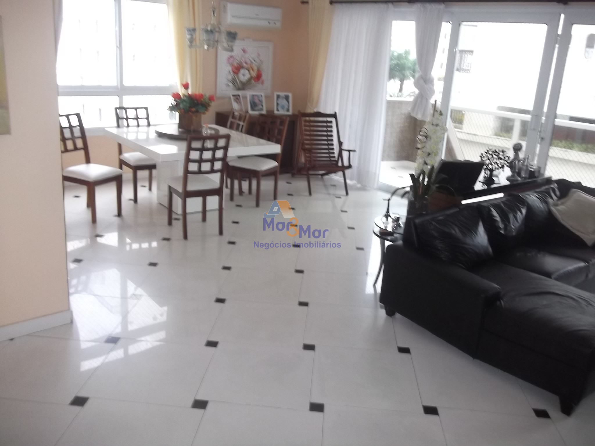 Apartamento GUARUJÁ - SP