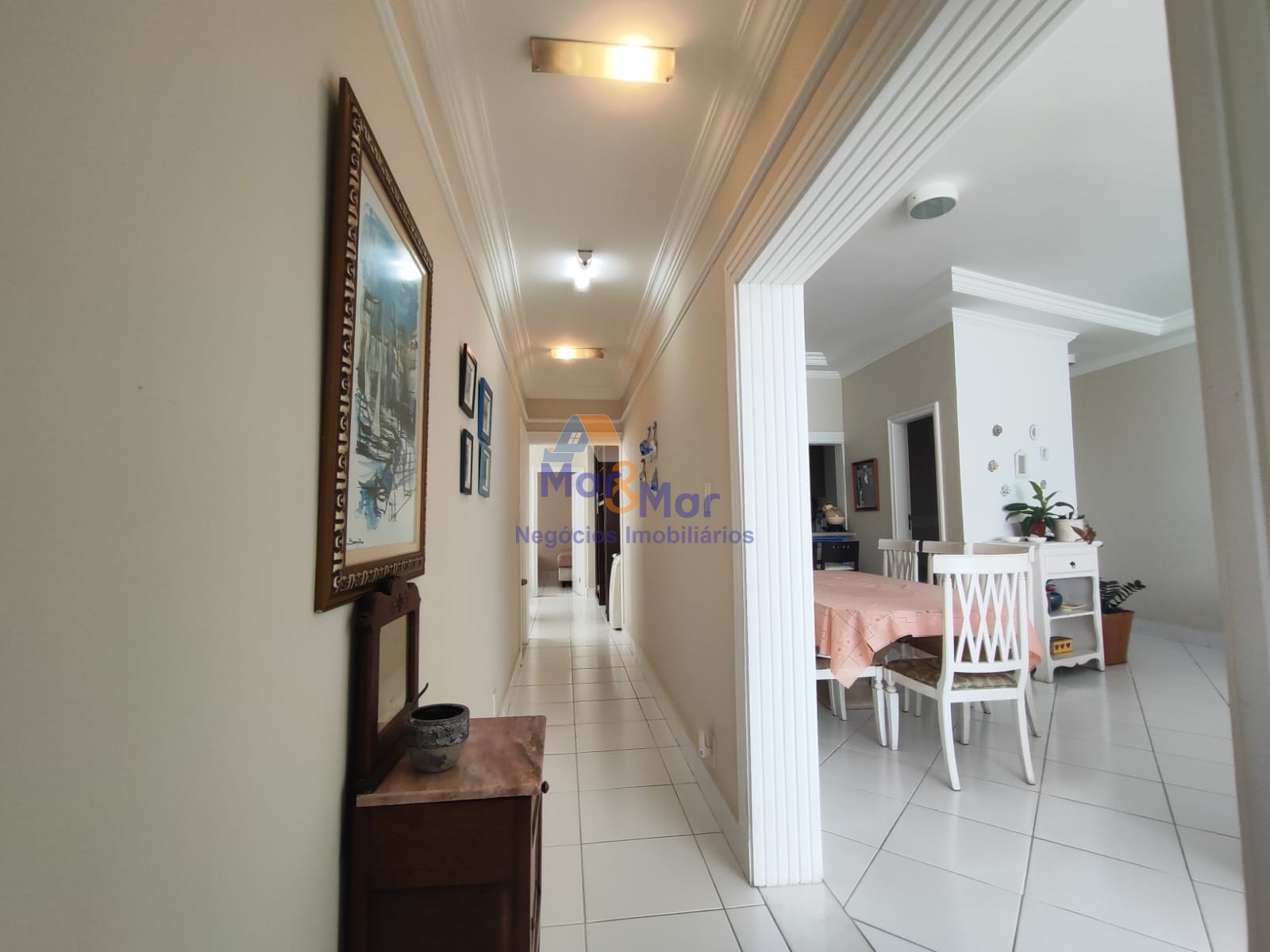 Apartamento Frente ao Mar nas Pitangueiras, Guarujá - SP