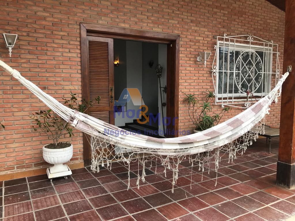 Casa em alvenaria na Praia da Enseada!