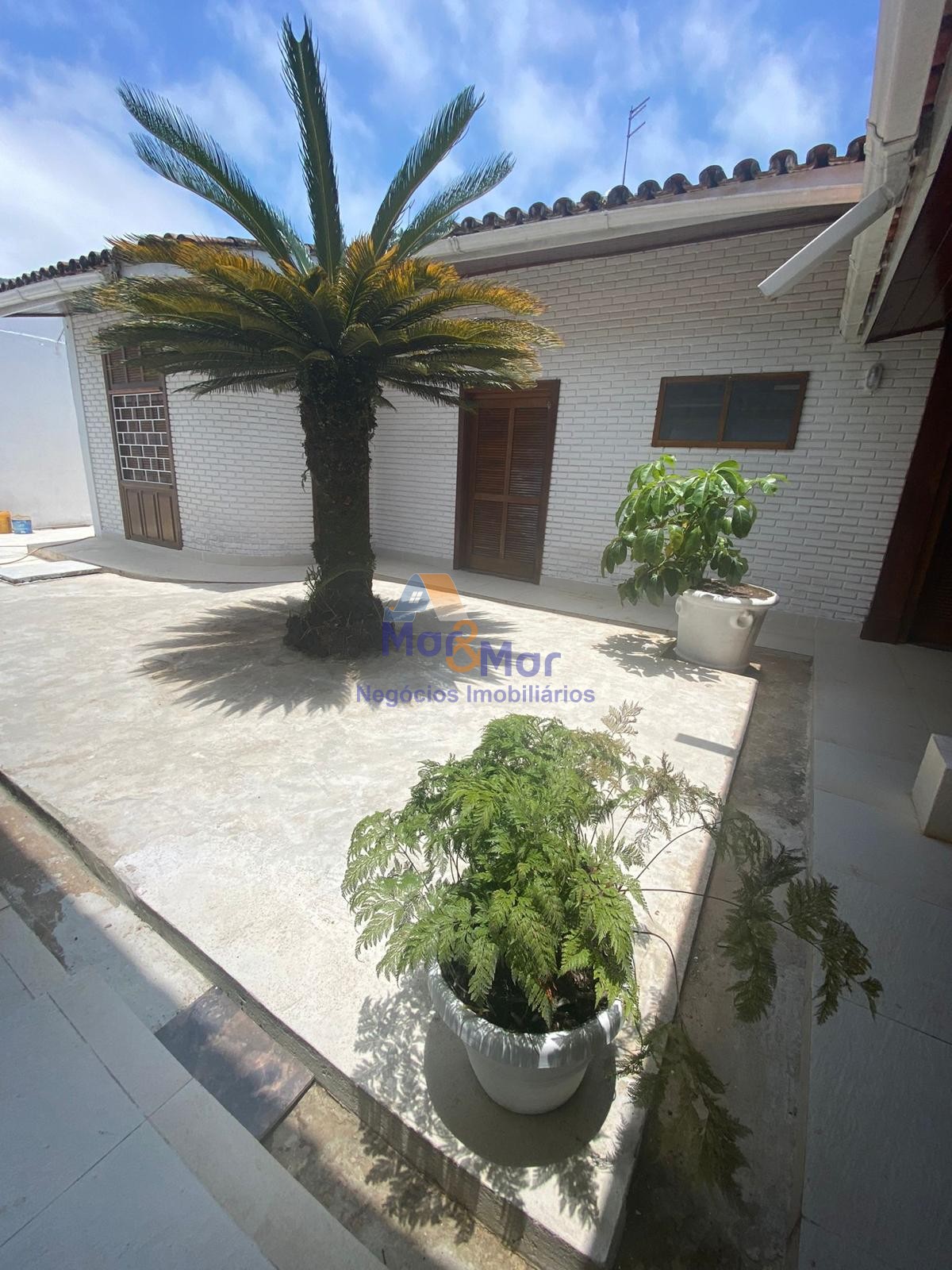 Casa em alvenaria na Praia da Enseada!