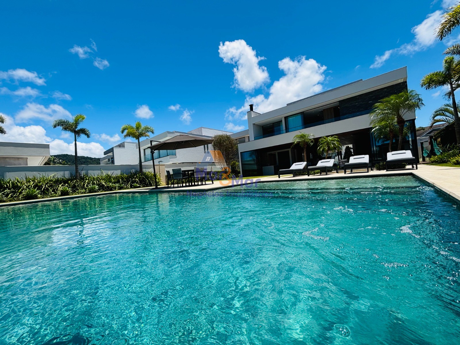 Casa em alvenaria GUARUJÁ - SP
