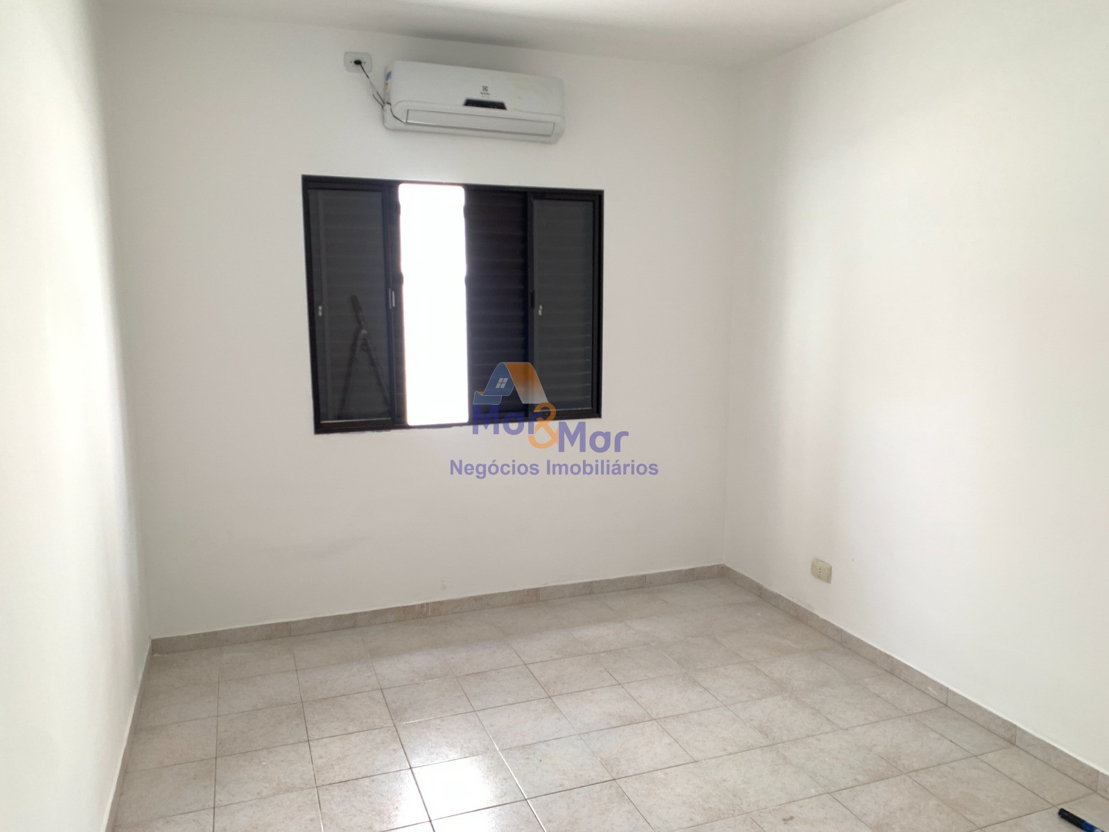 Casa em alvenaria GUARUJÁ - SP