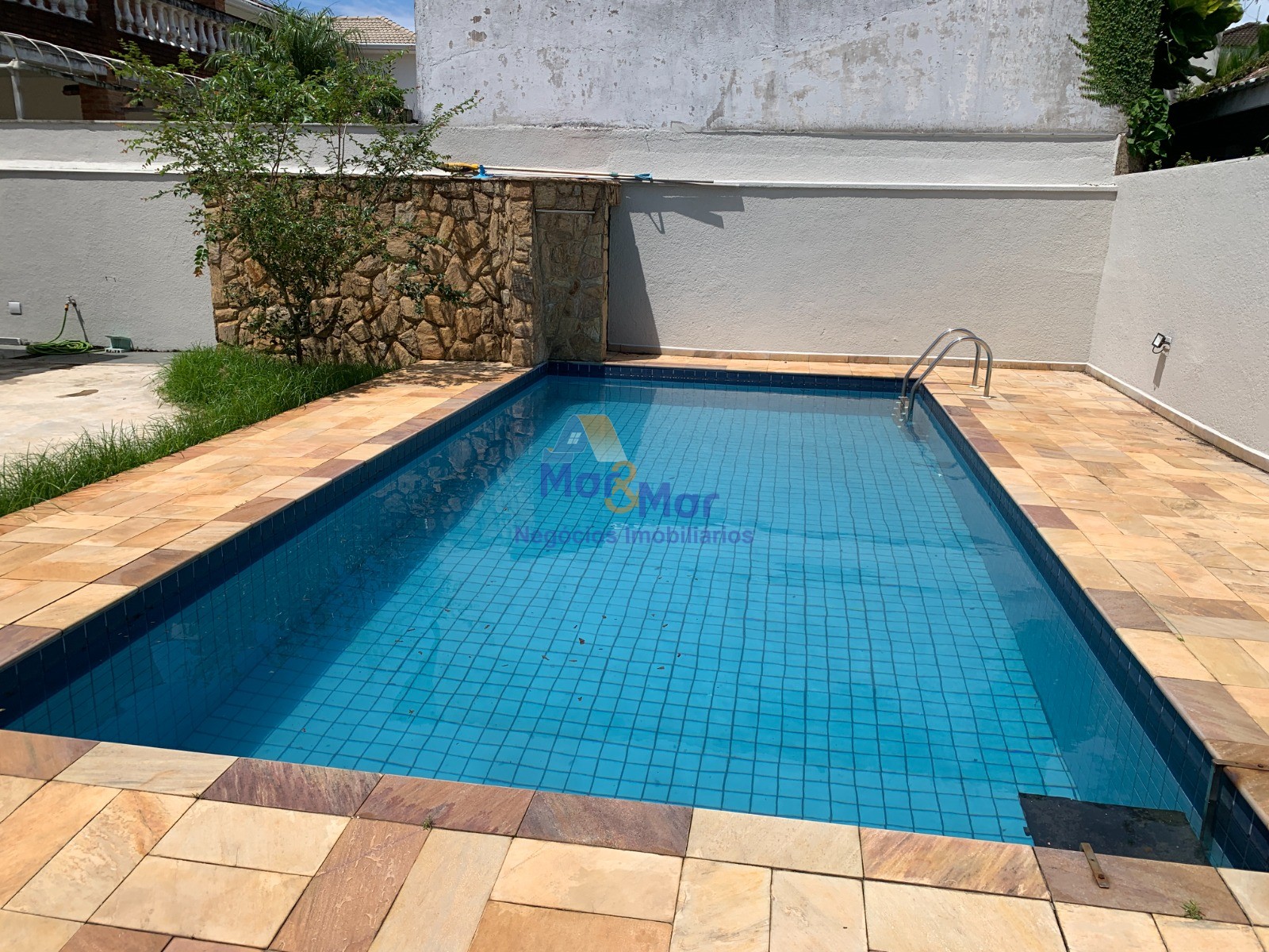 Casa em alvenaria GUARUJÁ - SP