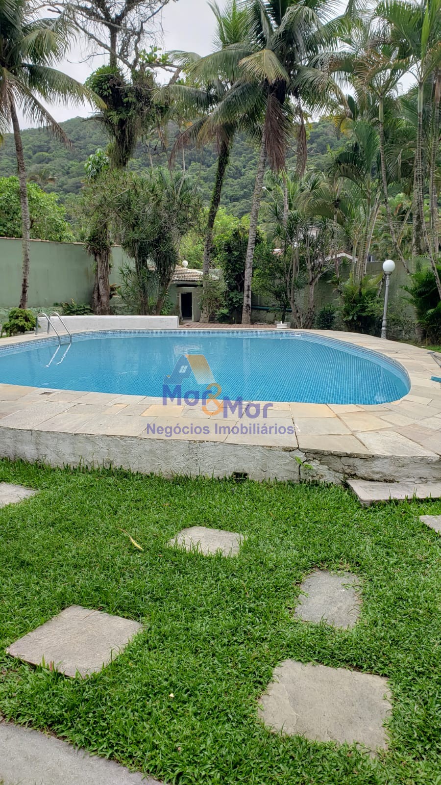 Casa em alvenaria GUARUJÁ - SP