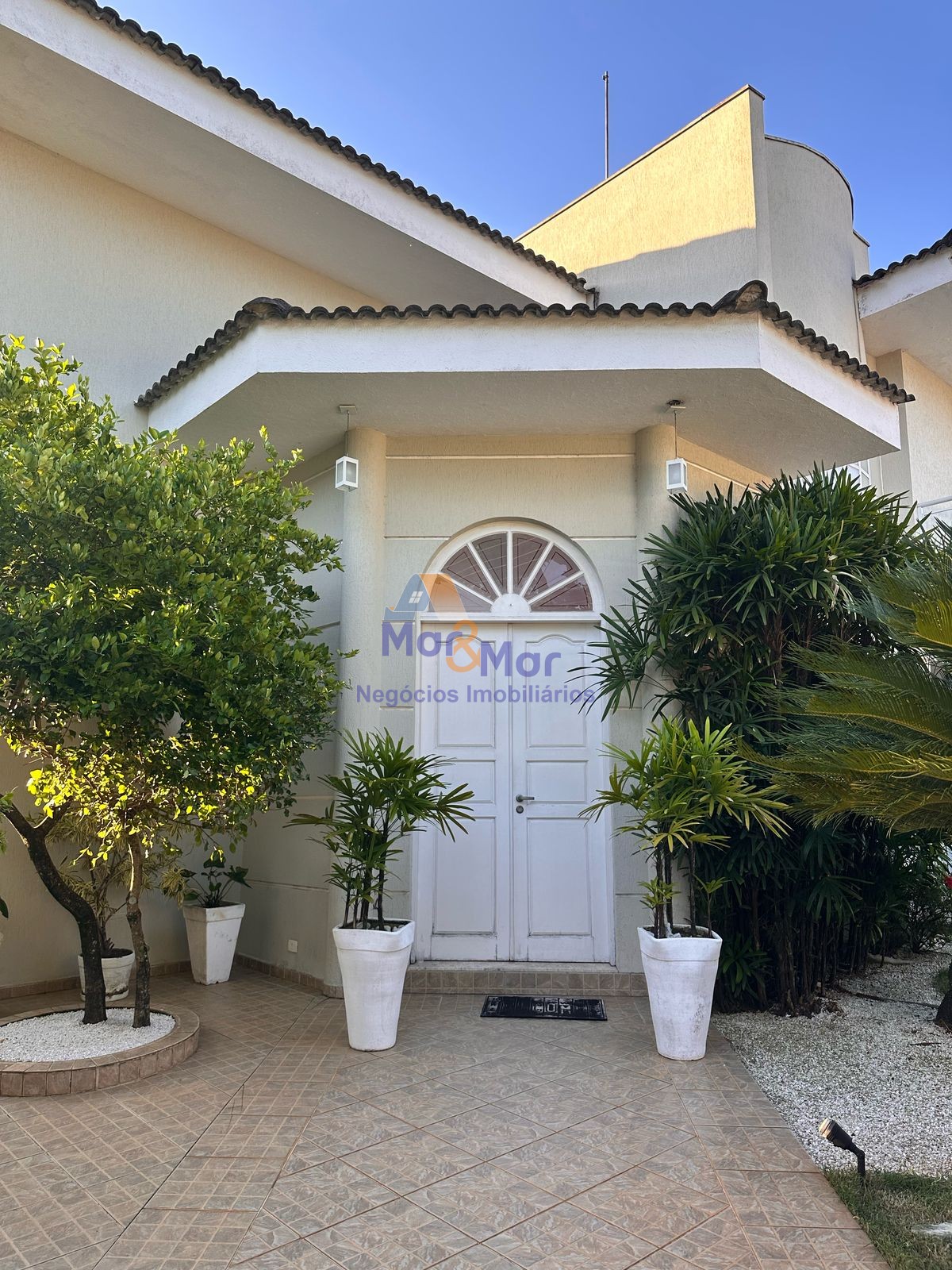 Casa à Venda Praia do Tombo - GUARUJÁ - SP