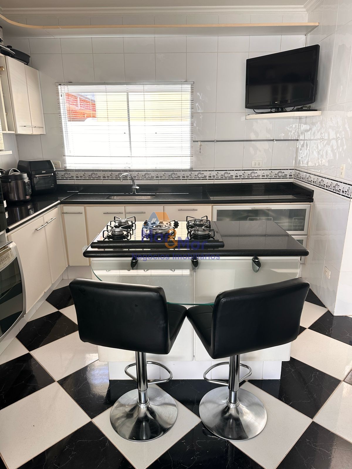 Casa à Venda Praia do Tombo - GUARUJÁ - SP