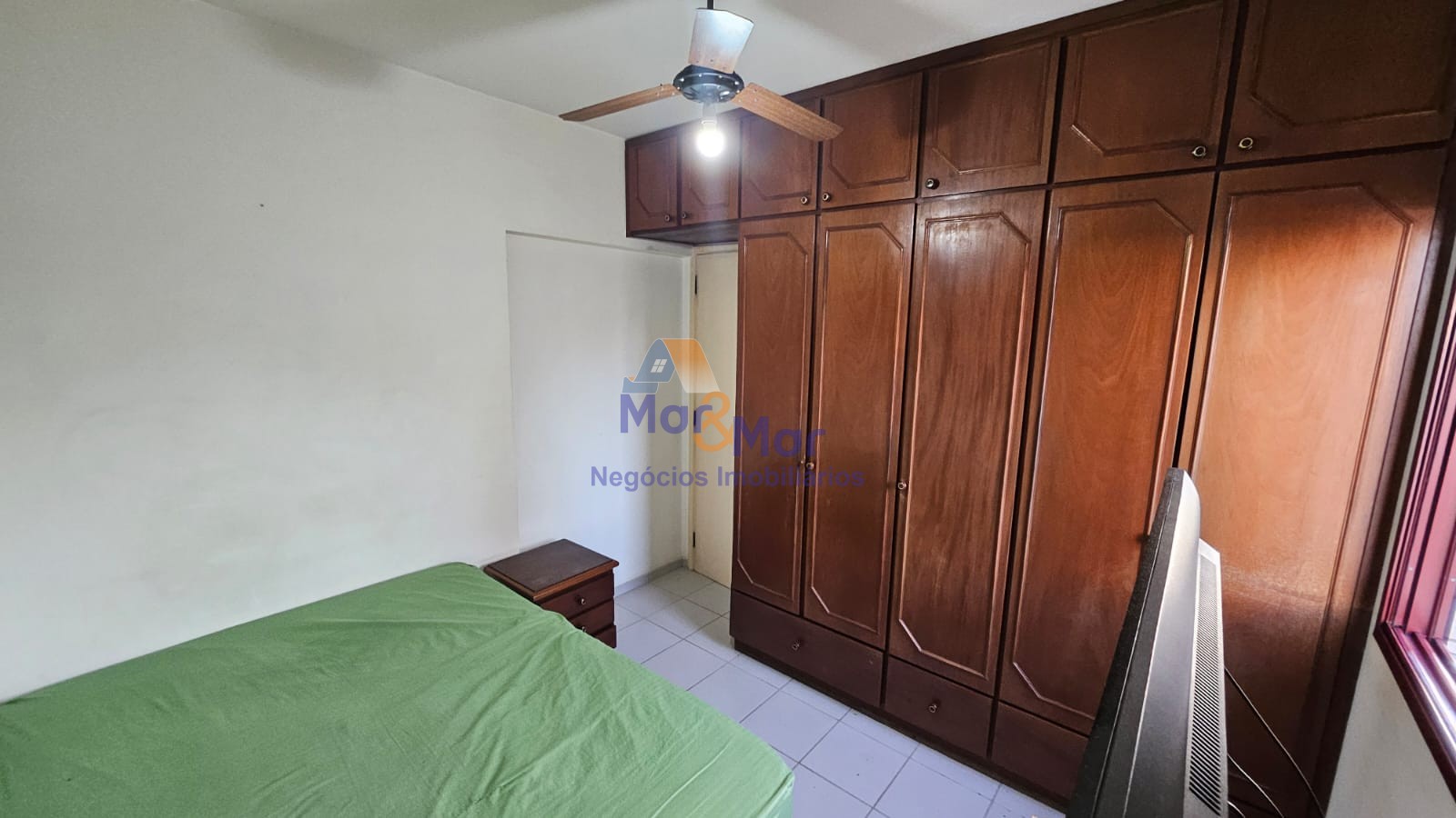 Apartamento na Praia das Astúrias, Guarujá - SP