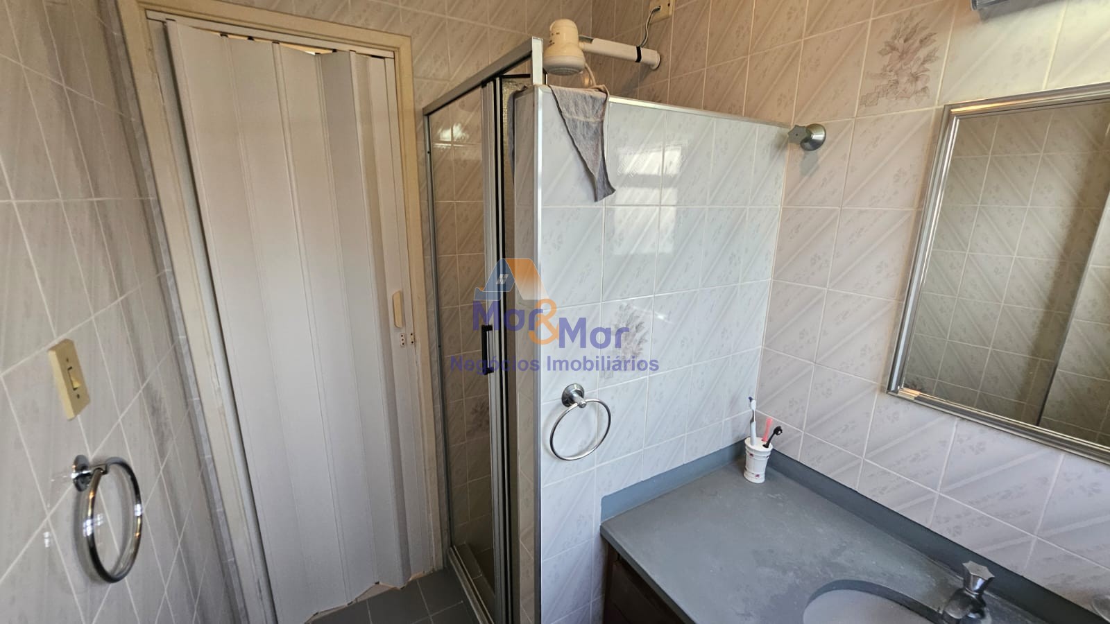 Apartamento na Praia das Astúrias, Guarujá - SP