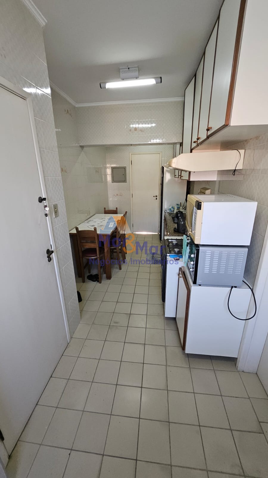 Apartamento na Praia das Astúrias, Guarujá - SP