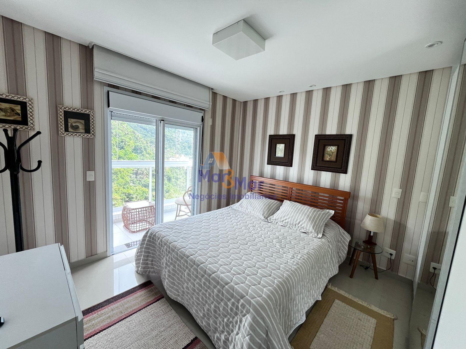 Apartamento Frente ao Mar-4-dormitorios-Enseada