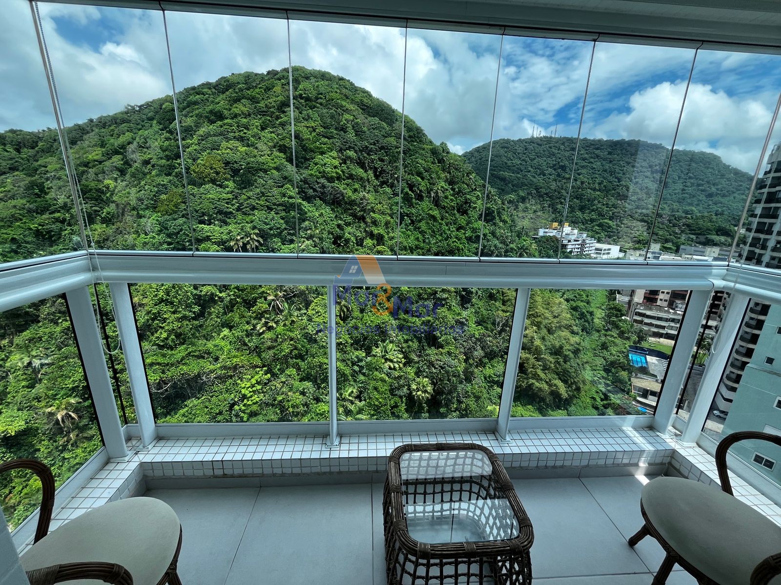 Apartamento Frente ao Mar-4-dormitorios-Enseada