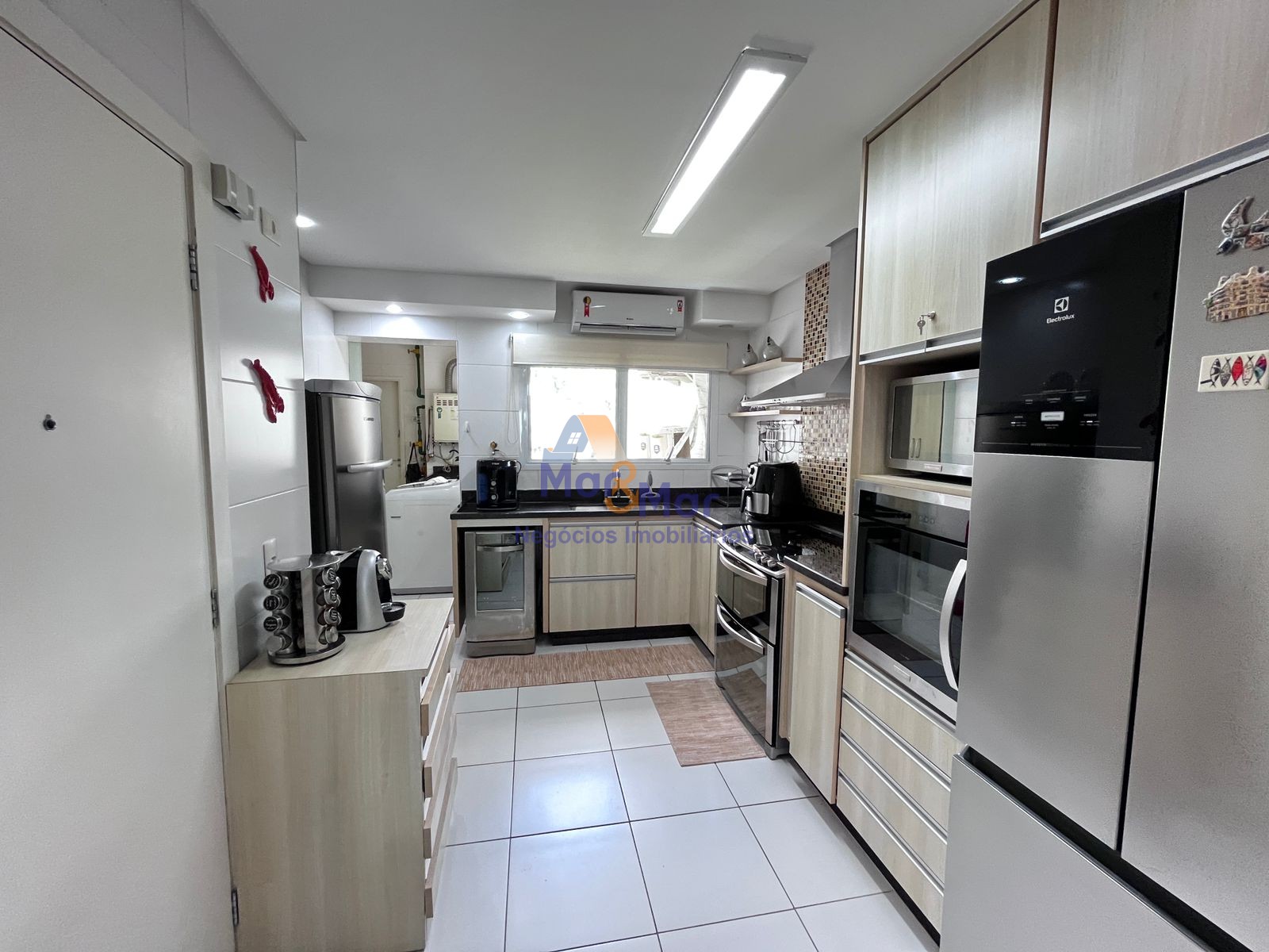 Apartamento Frente ao Mar-4-dormitorios-Enseada