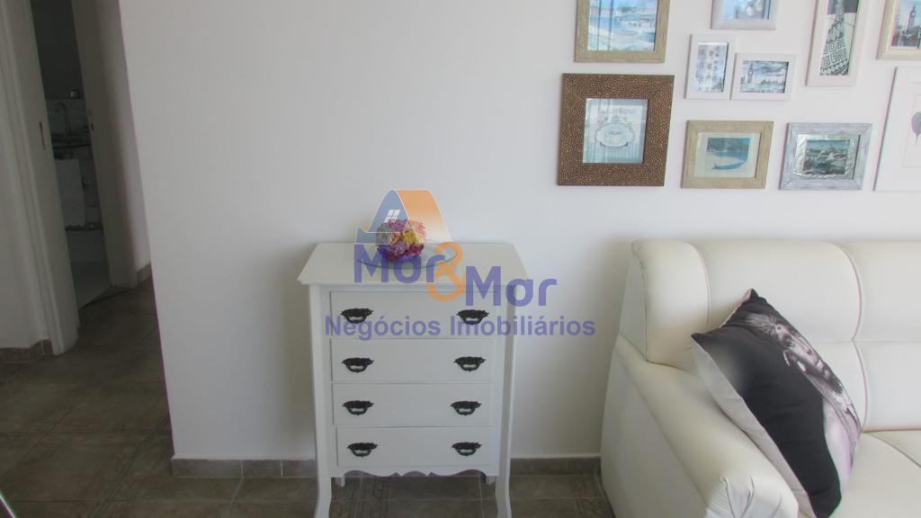 Apartamento na Praia das Pitangueiras, Guarujá - SP