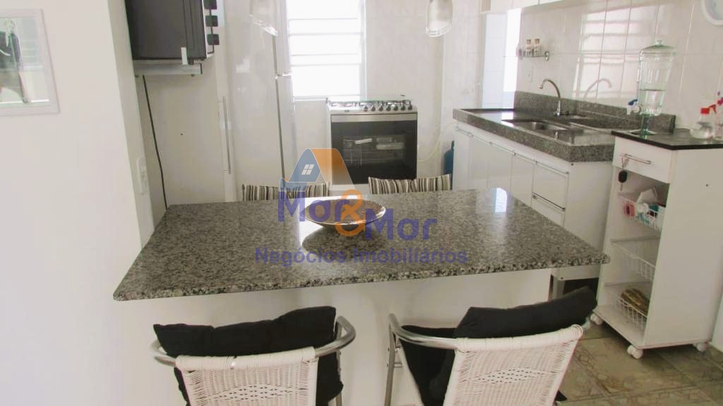 Apartamento na Praia das Pitangueiras, Guarujá - SP