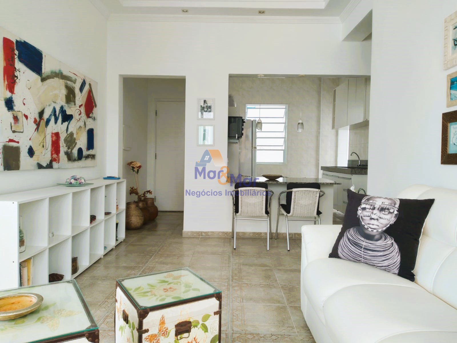 Apartamento na Praia das Pitangueiras, Guarujá - SP