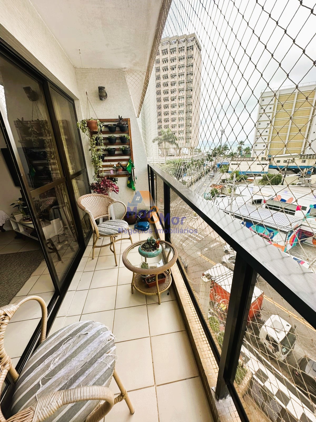 Apartamento na Praia das Astúrias, Guarujá - SP