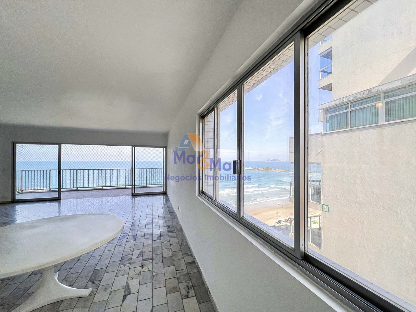 Apartamento GUARUJÁ - SP