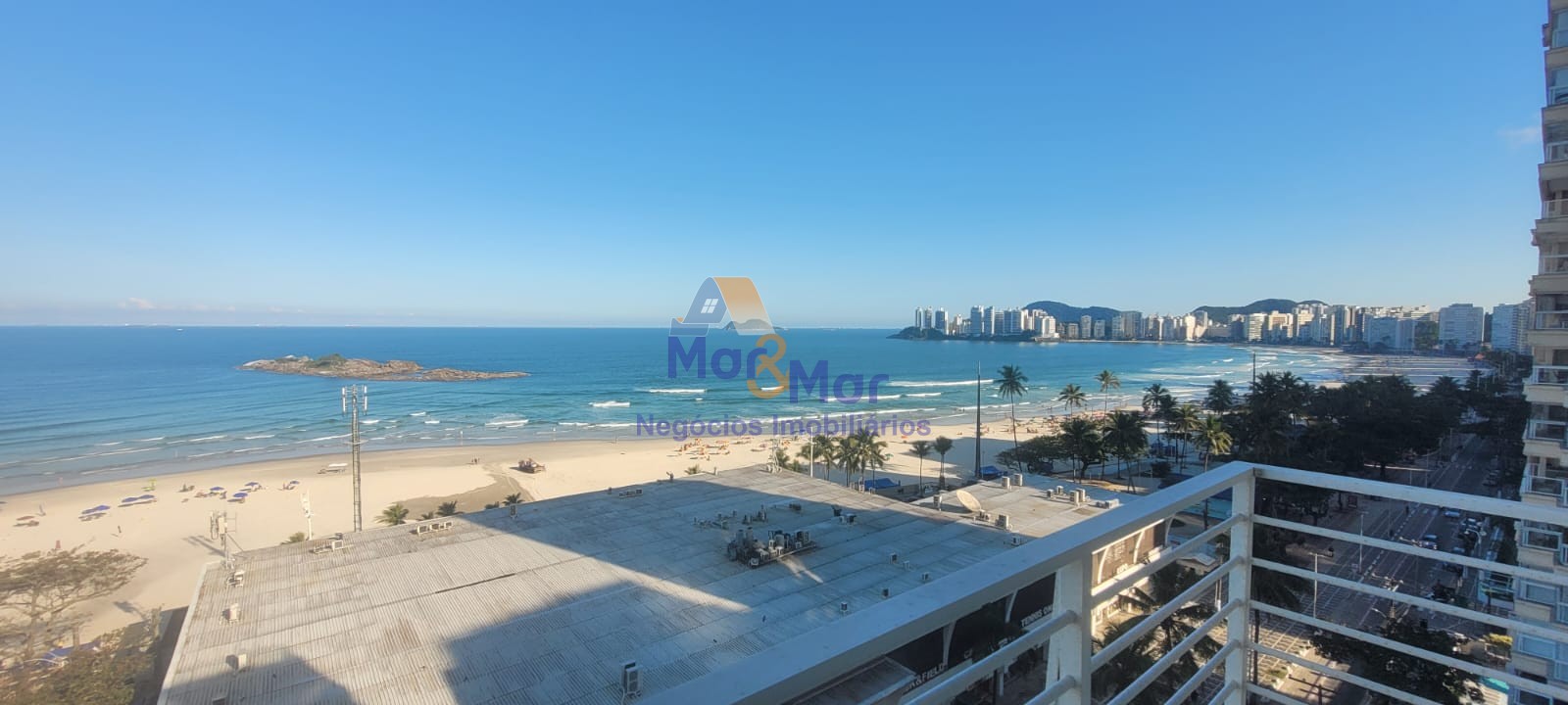 Apartamento Frente ao Mar nas Pitangueiras, Guarujá - SP