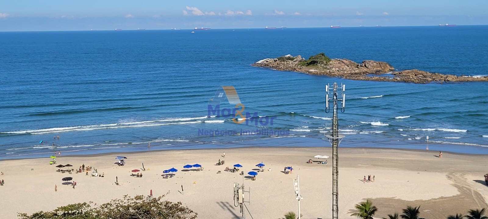Apartamento Frente ao Mar nas Pitangueiras, Guarujá - SP