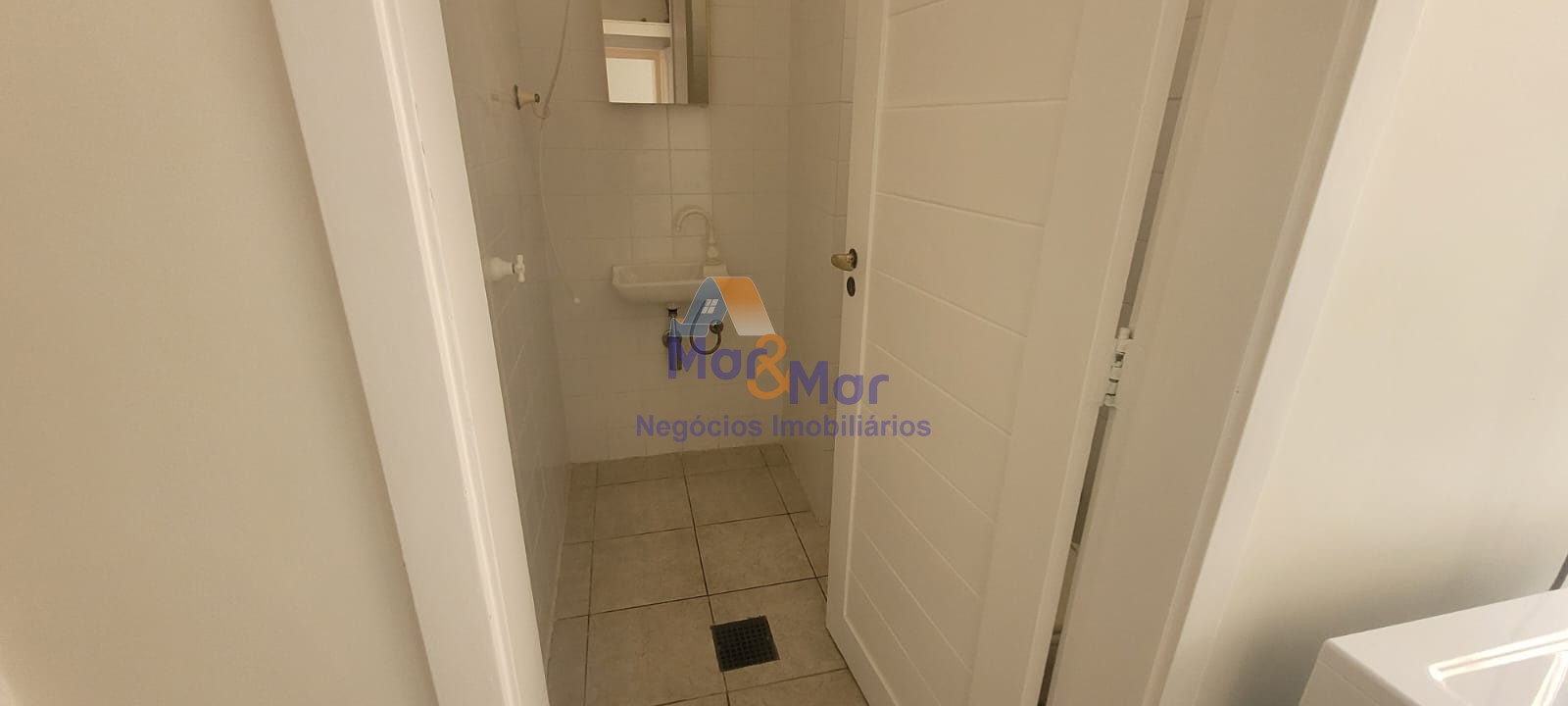 Apartamento Frente ao Mar nas Pitangueiras, Guarujá - SP
