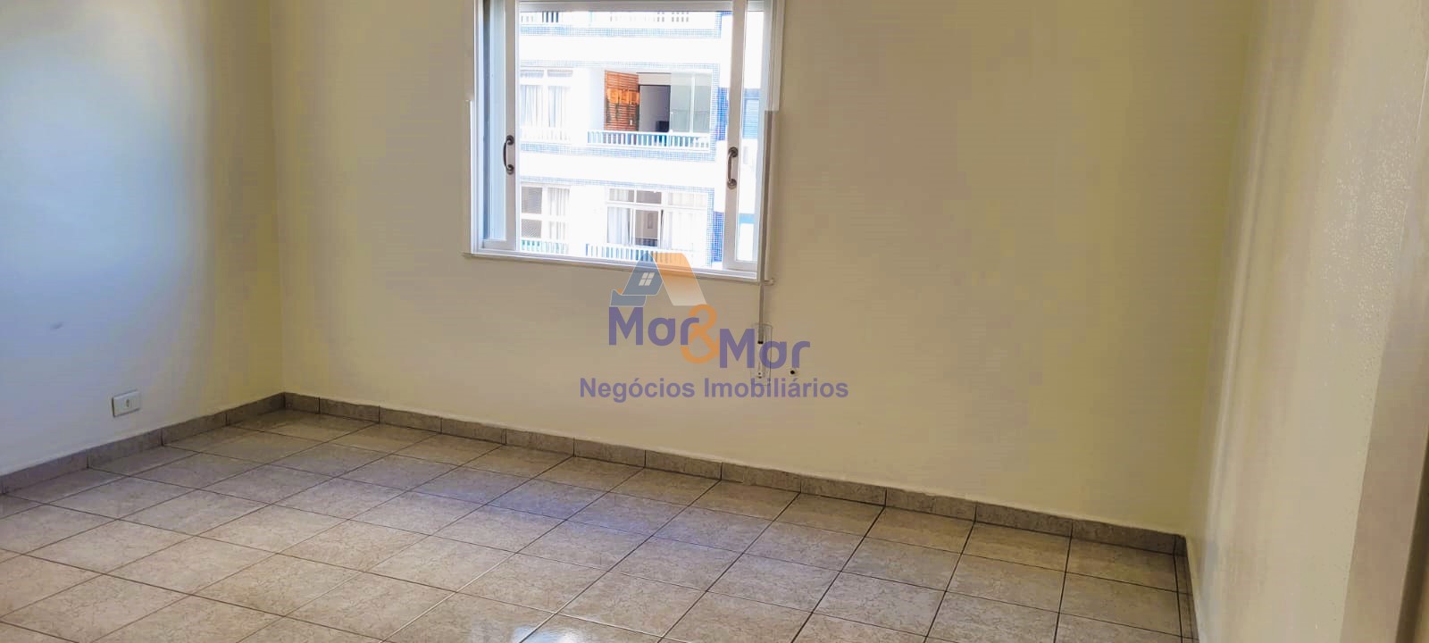 Apartamento Frente ao Mar nas Pitangueiras, Guarujá - SP