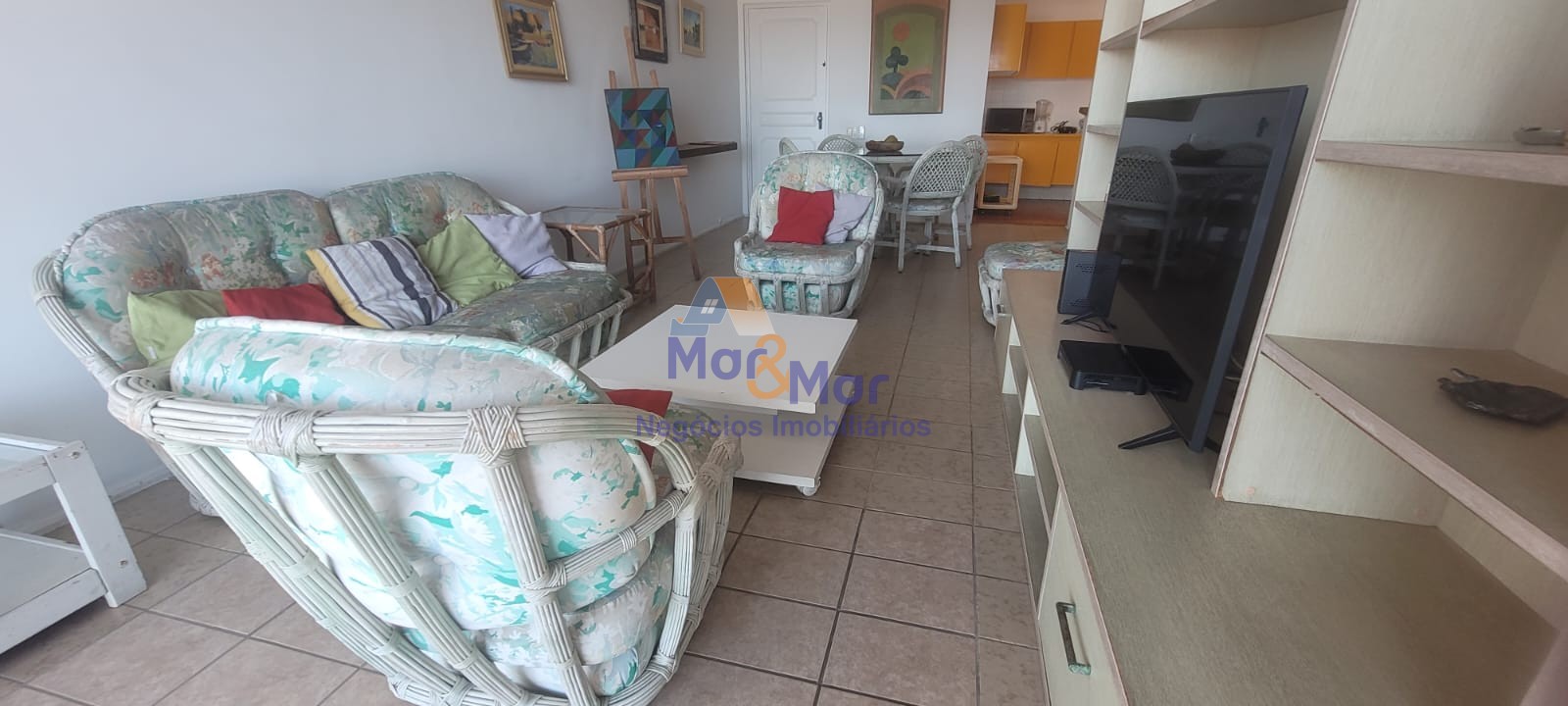 Apartamento Frente ao Mar nas Pitangueiras, Guarujá - SP