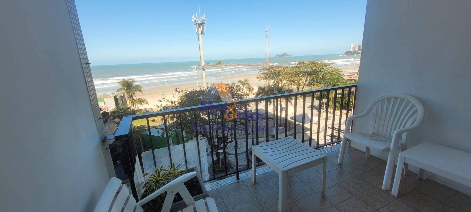 Apartamento Frente ao Mar nas Pitangueiras, Guarujá - SP
