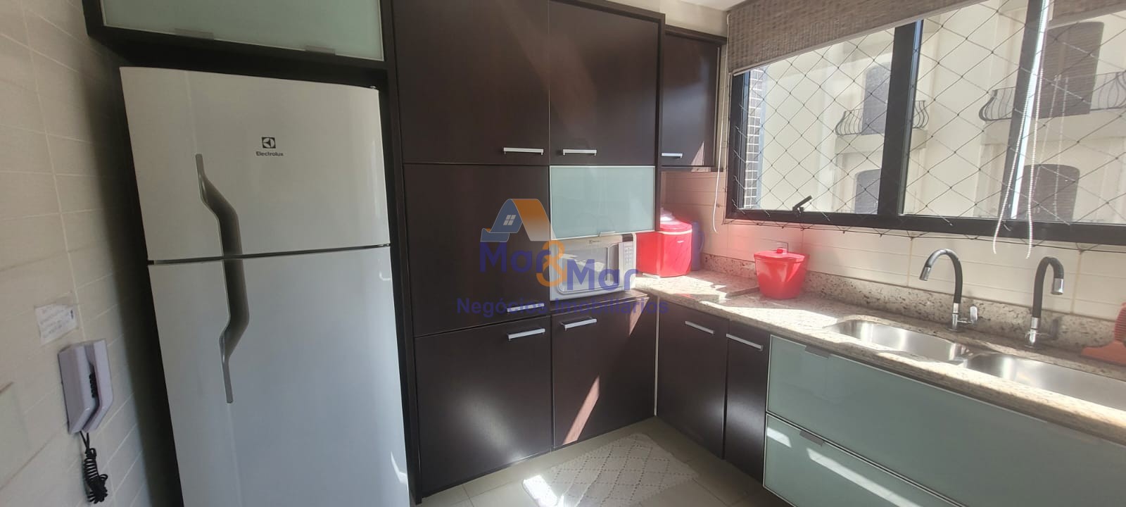 Duplex à Venda na Praia das Pitangueiras - Guarujá