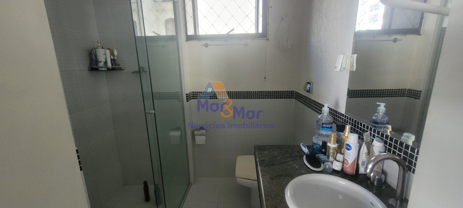 Duplex à Venda na Praia das Pitangueiras - Guarujá