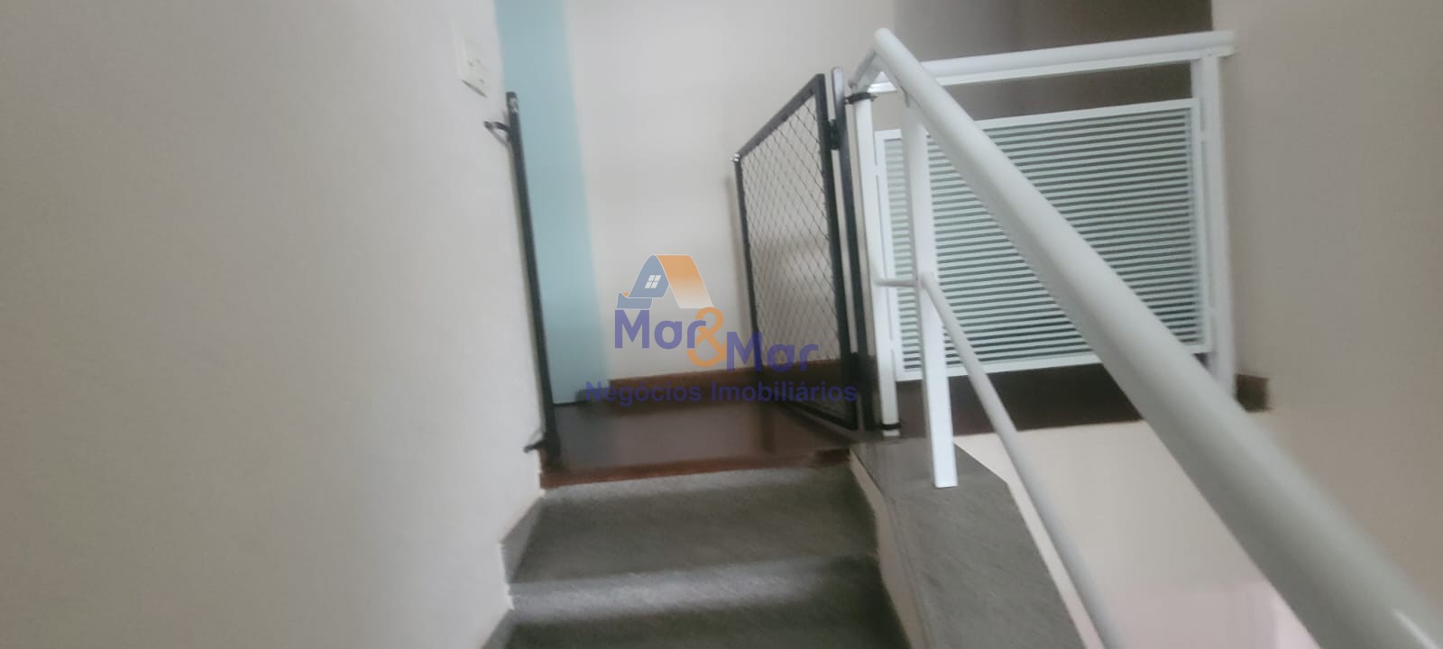 Duplex à Venda na Praia das Pitangueiras - Guarujá
