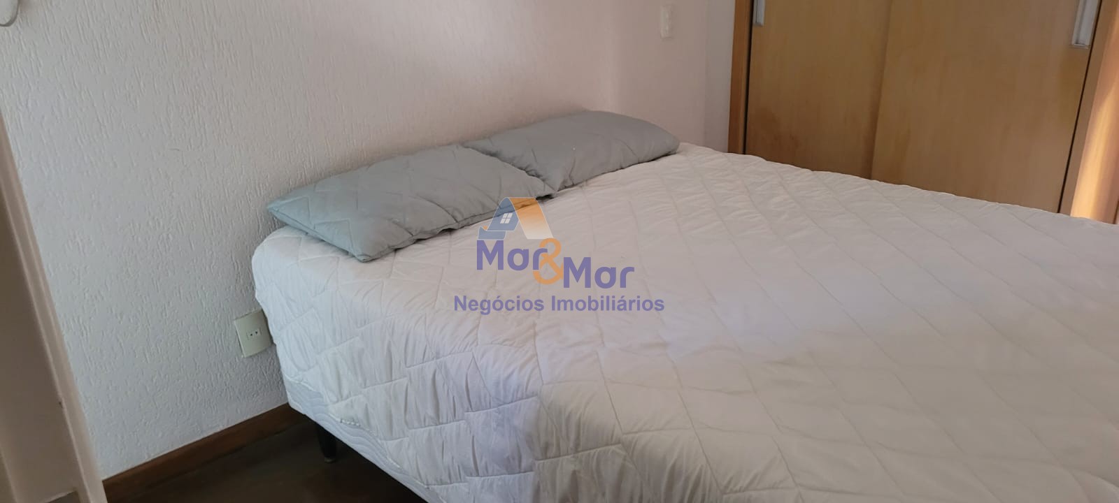 Duplex à Venda na Praia das Pitangueiras - Guarujá