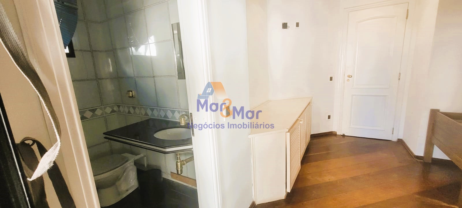 Apartamento Duplex na Praia das Pitangueiras!