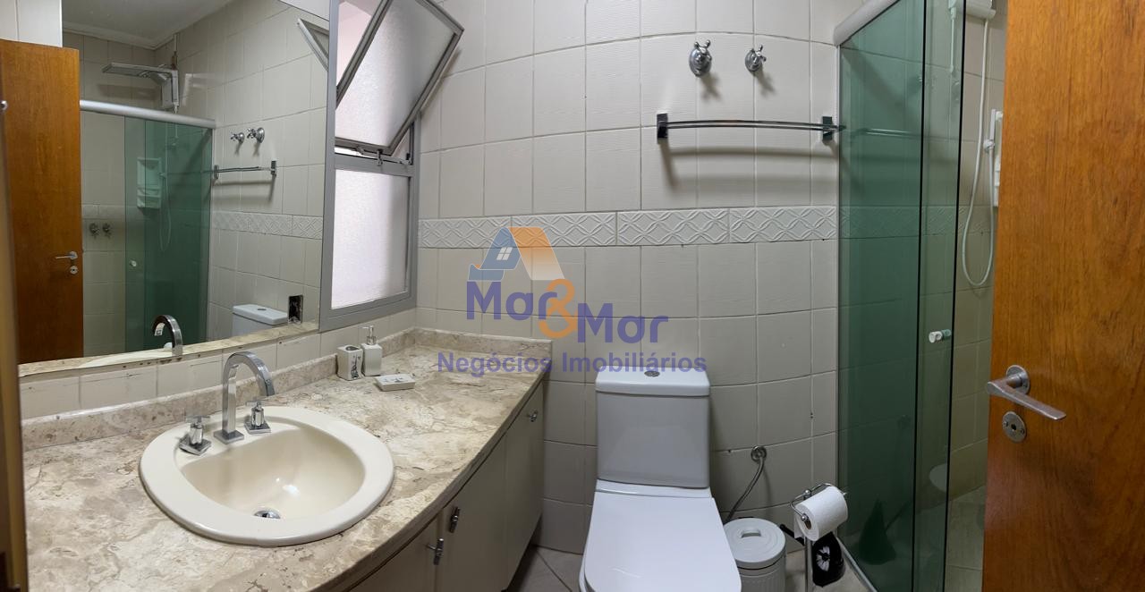 Apartamento na Praia das Pitangueiras, Guarujá - SP