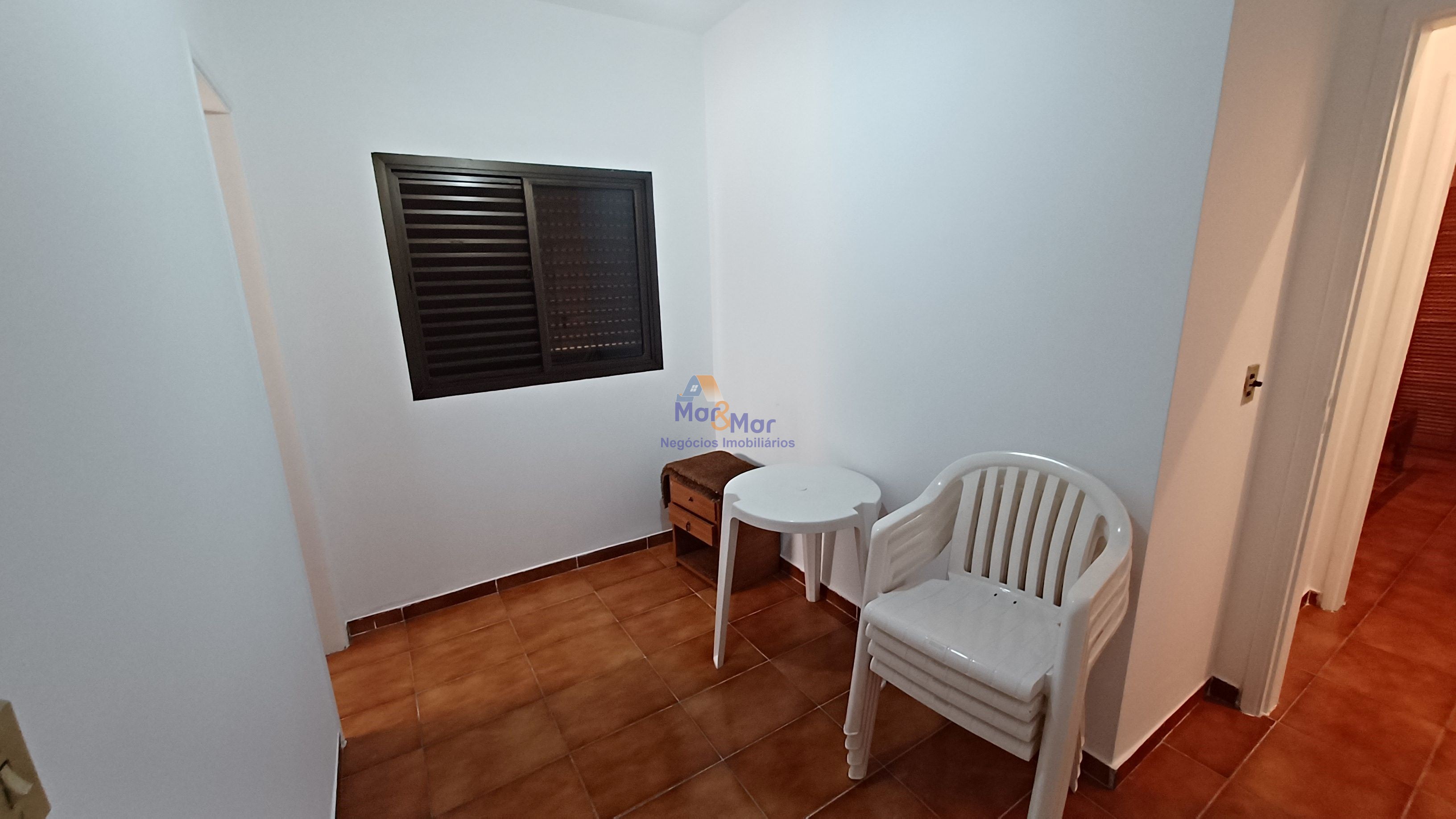 Apartamento-2-dormitorios-Enseada