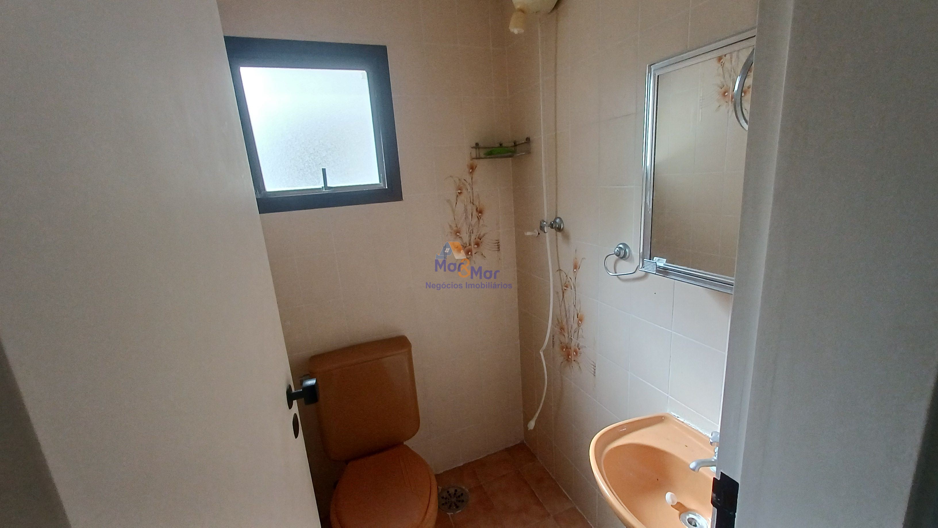 Apartamento na Praia da Enseada, Guarujá - SP