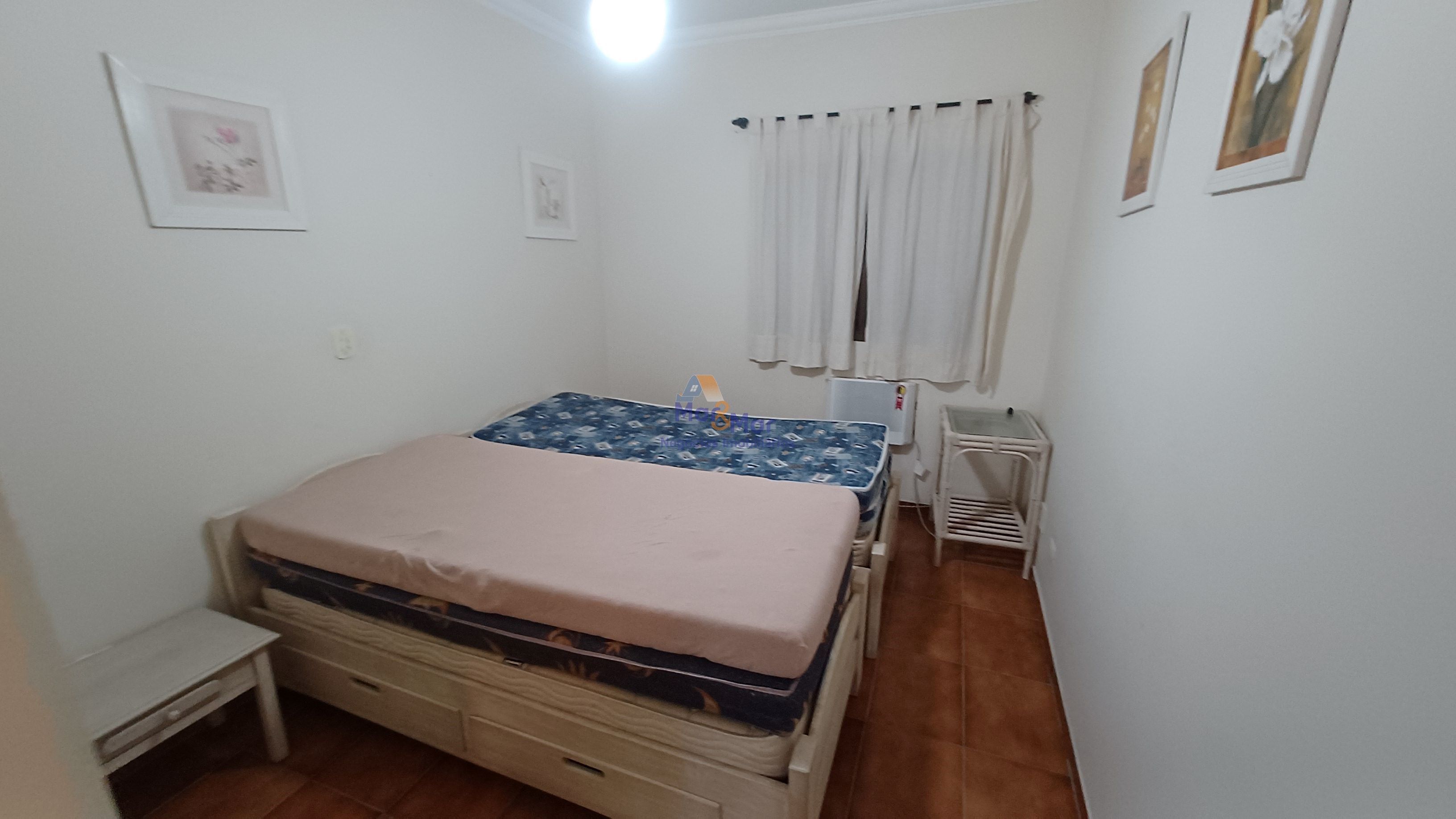 Apartamento na Praia da Enseada, Guarujá - SP